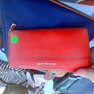 Michael kors wallet